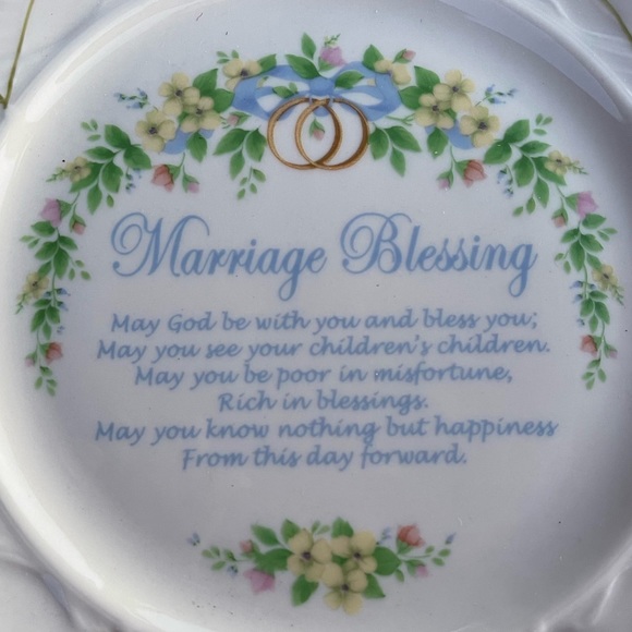 Belleek Shamrock Marriage Blessing 15th Brown Mark Plate Made in Ireland - Picture 4 of 11